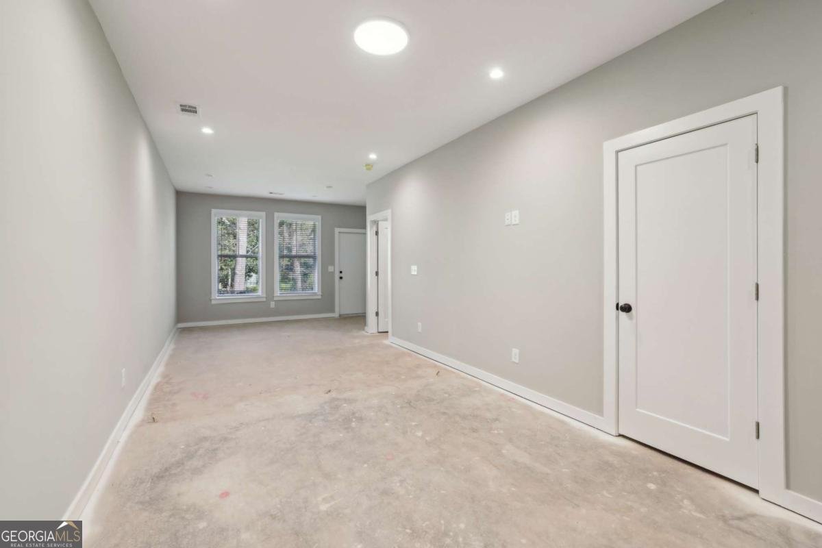 1095 Tucker Avenue Atlanta - 24