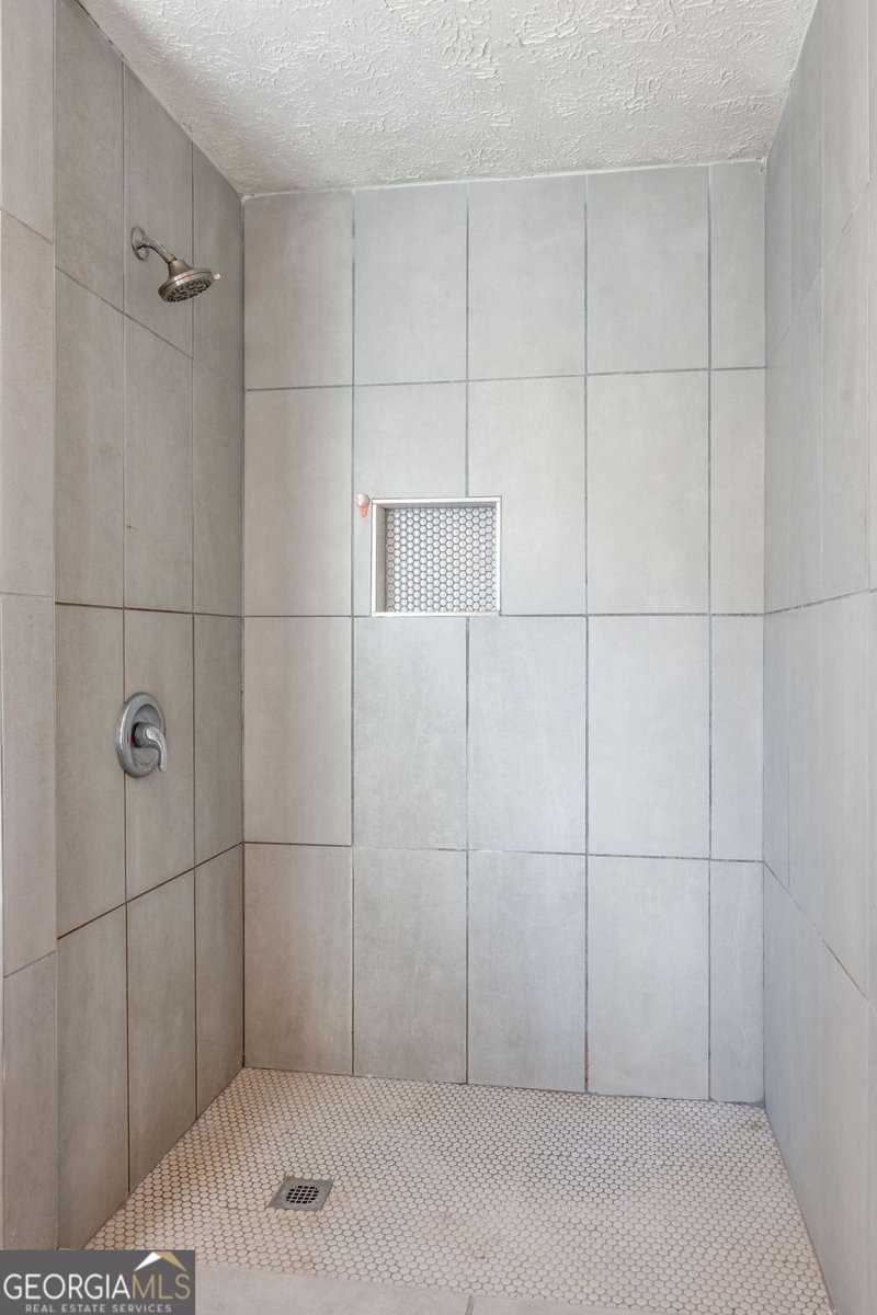 855 E Lanier Avenue Fayetteville - 19