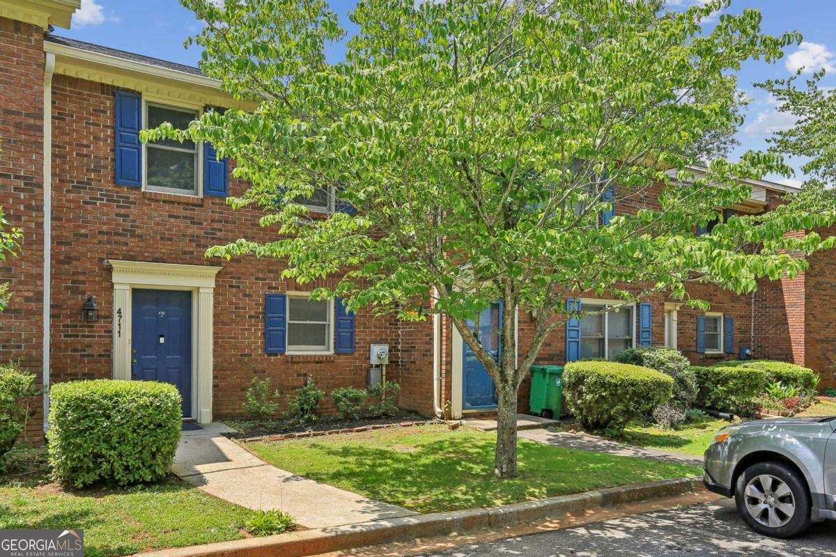 4711 Shumate Drive Stone Mountain - 2