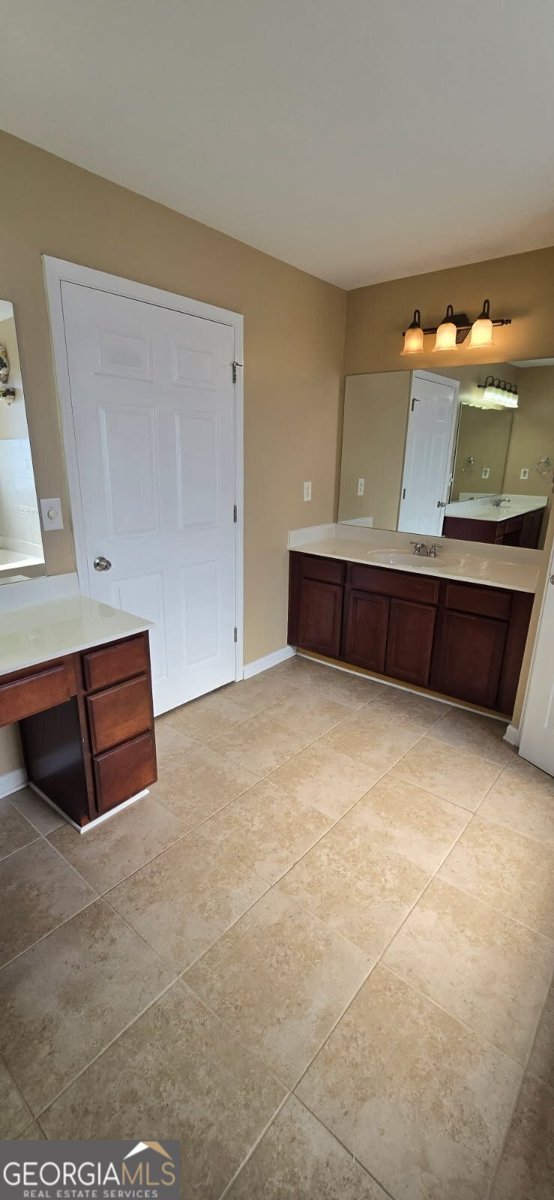 2057 Fort Trail Morrow - 23