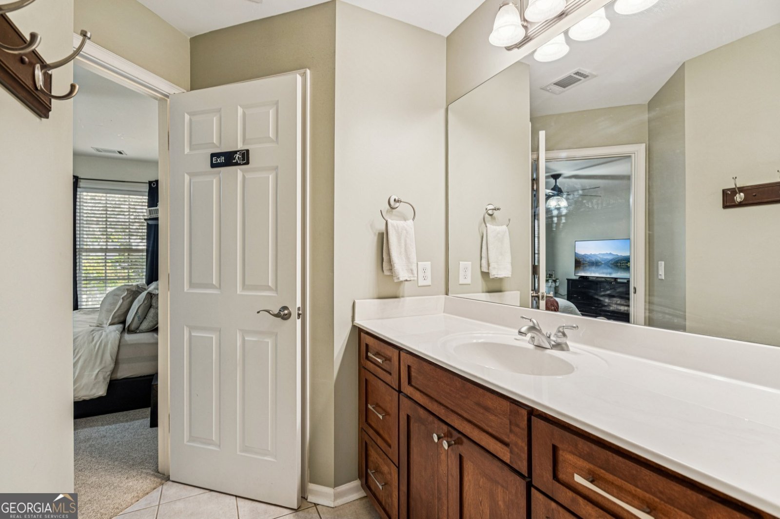 8160 Willow Point Gainesville - 28