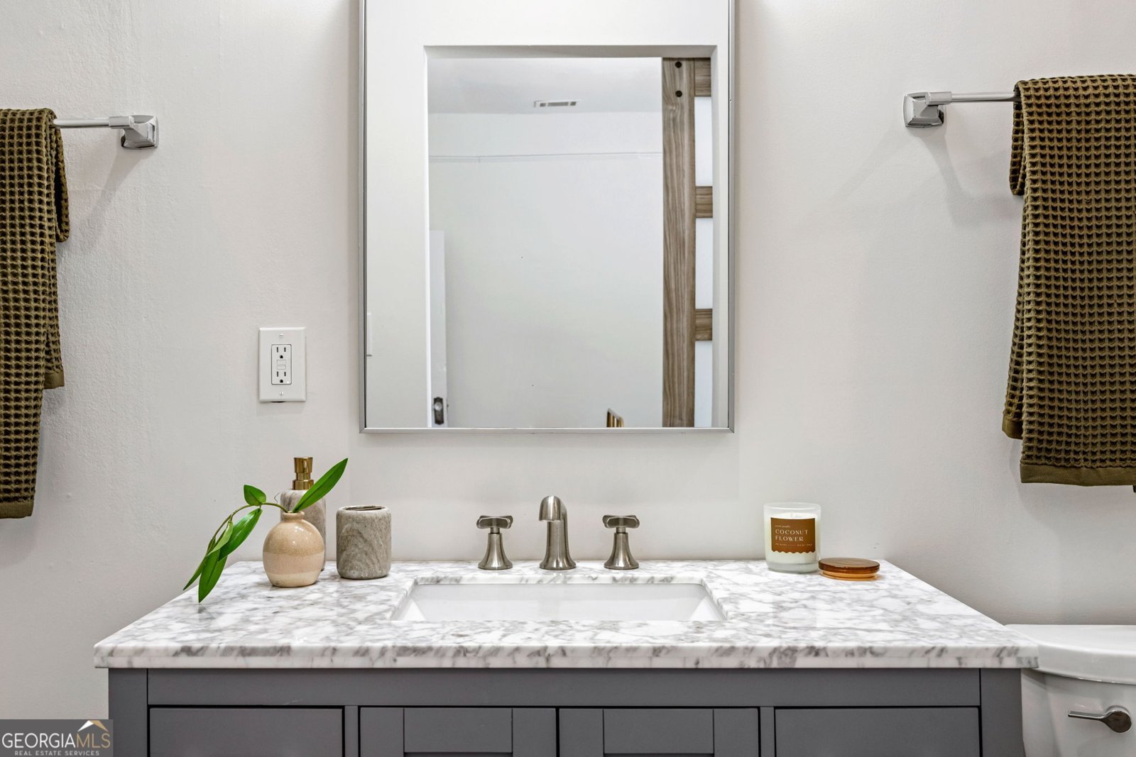 513 Saint Charles Avenue Atlanta - 24