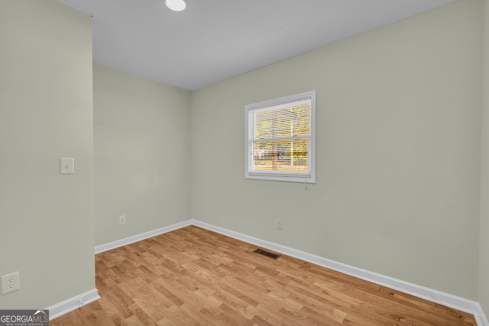 287 Pine Street Ila - 18