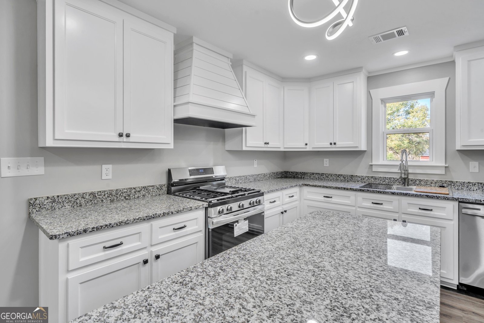 725 Arrowhead Road Dublin - 11