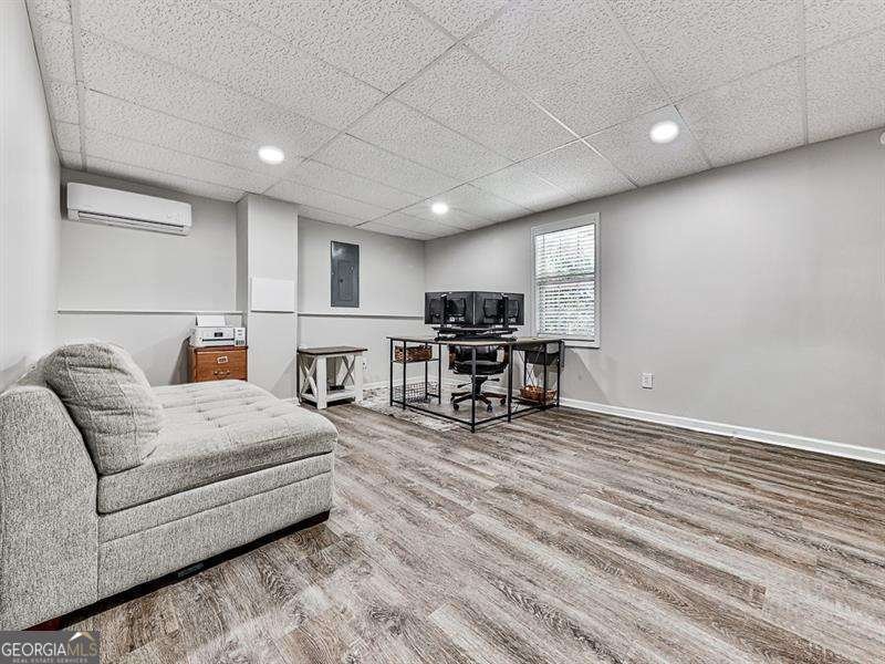 100 Broadlands Drive White - 20