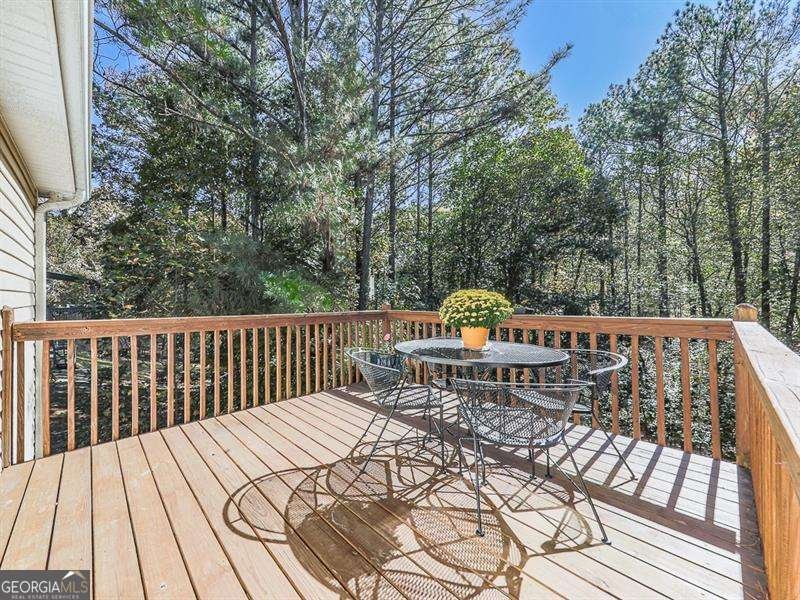 100 Broadlands Drive White - 26