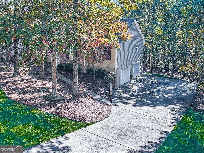 100 Broadlands Drive White - 39