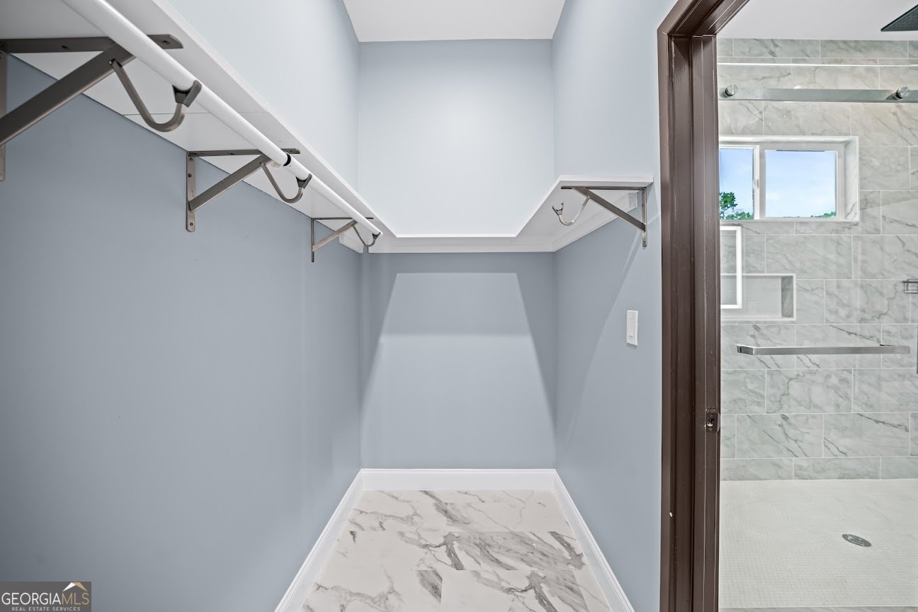 1515 Grayson Parkway Grayson - 27