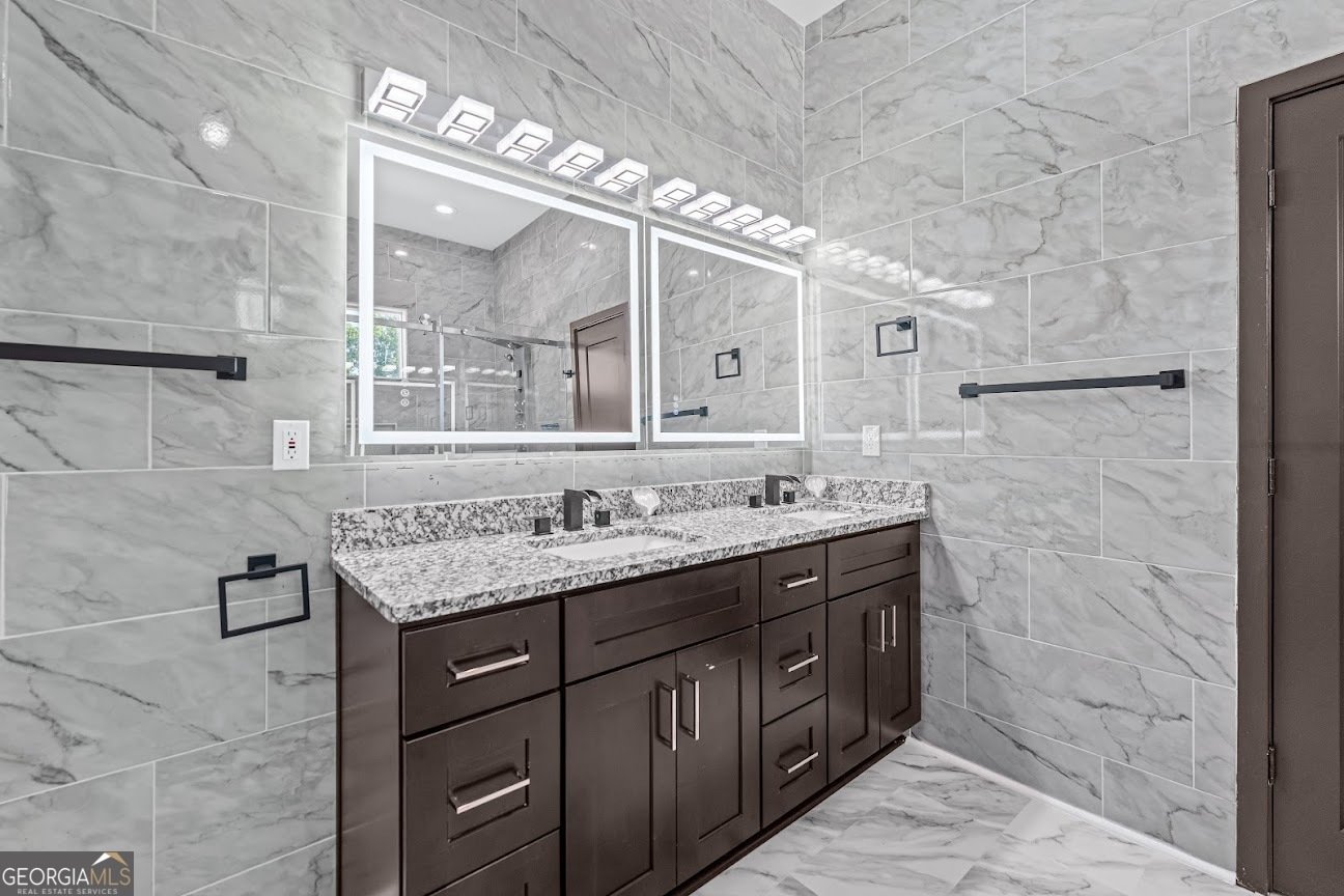 1515 Grayson Parkway Grayson - 29