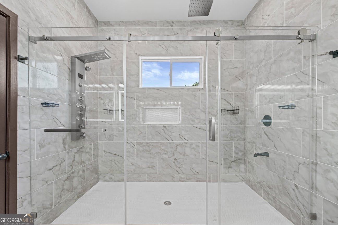 1515 Grayson Parkway Grayson - 30