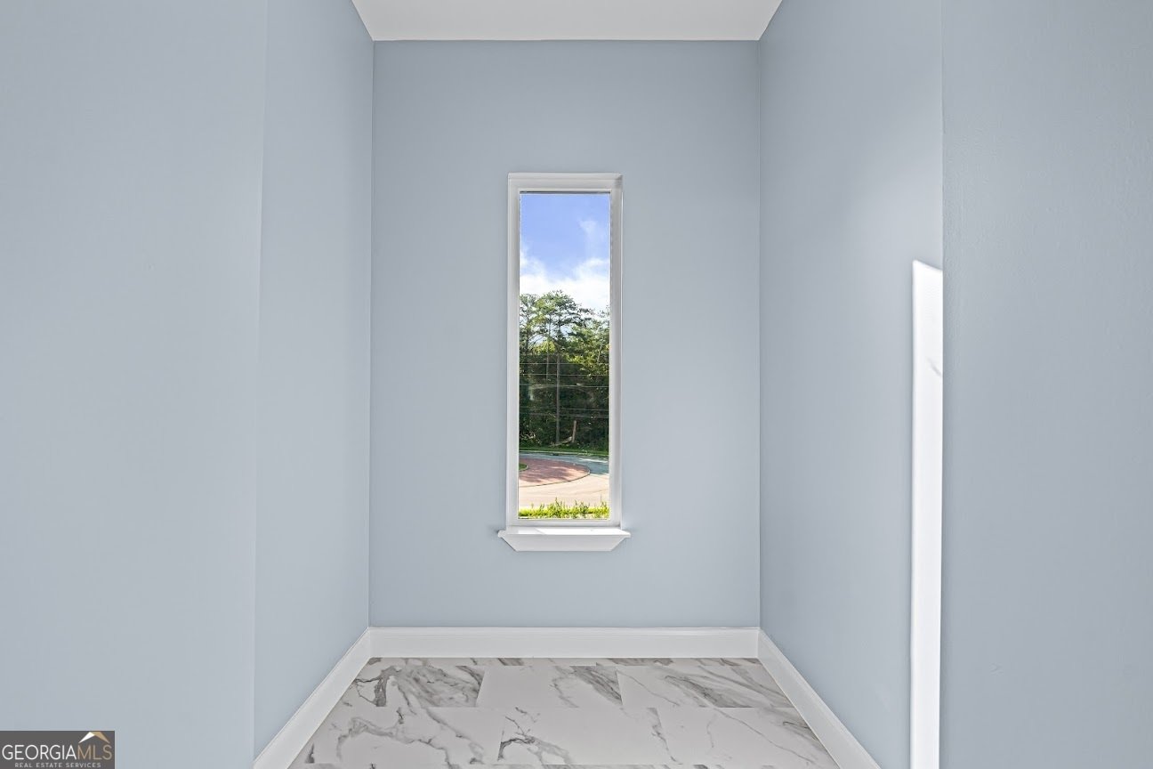 1515 Grayson Parkway Grayson - 33