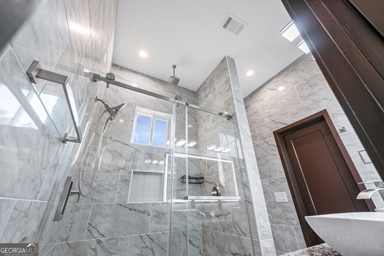 1515 Grayson Parkway Grayson - 40