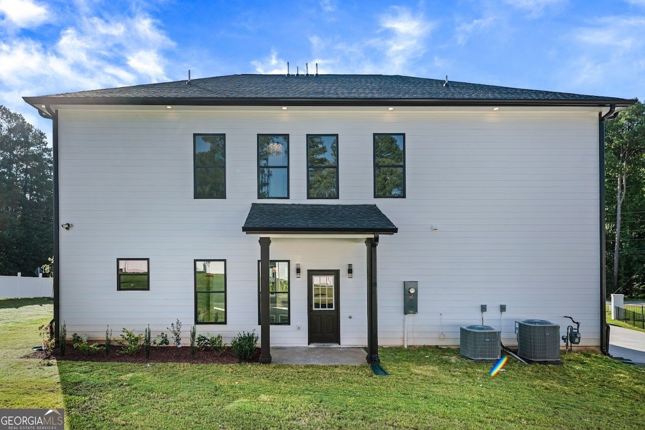 1515 Grayson Parkway Grayson - 48