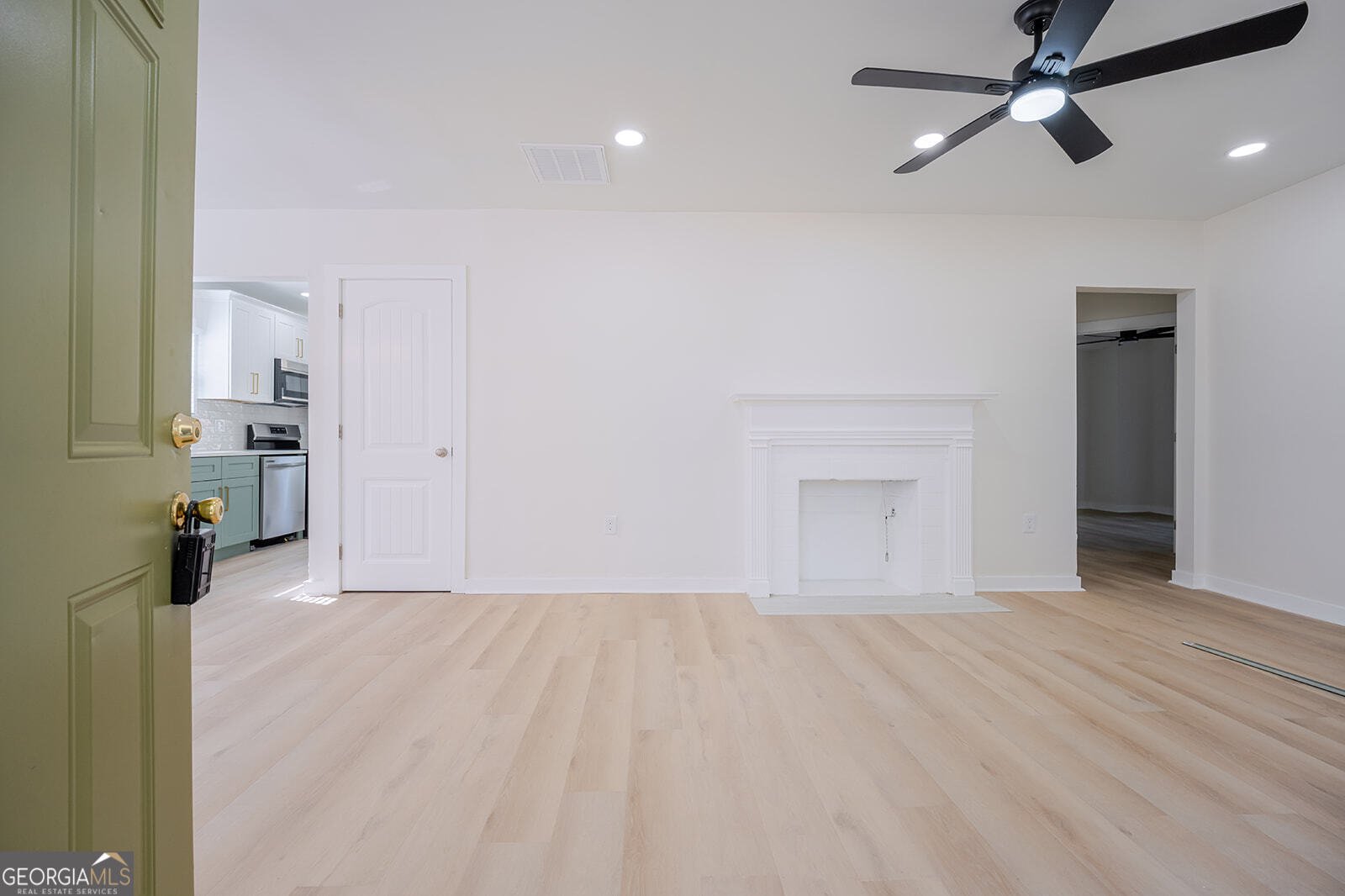 2725 Blount Street East Point - 6