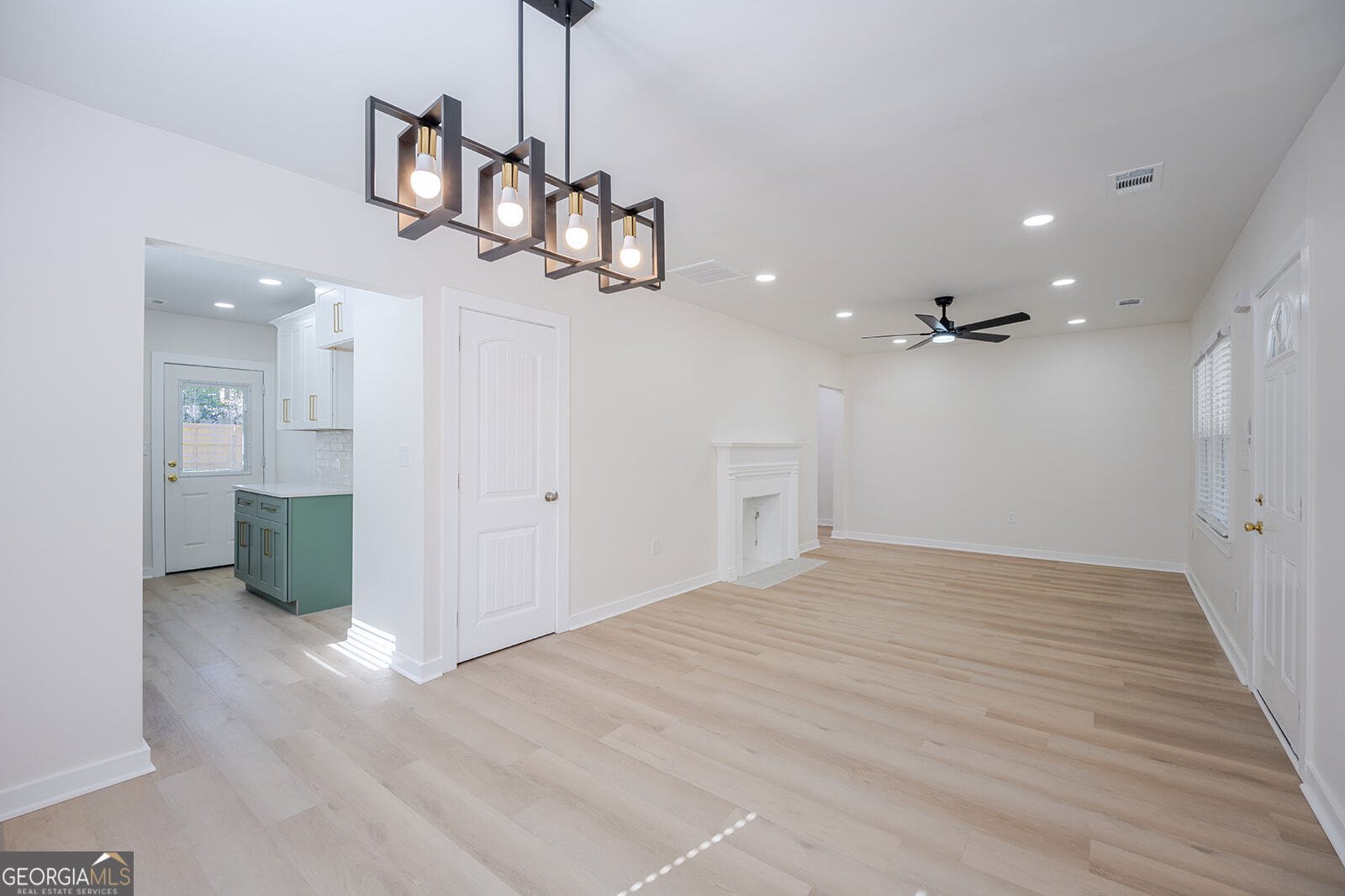 2725 Blount Street East Point - 7