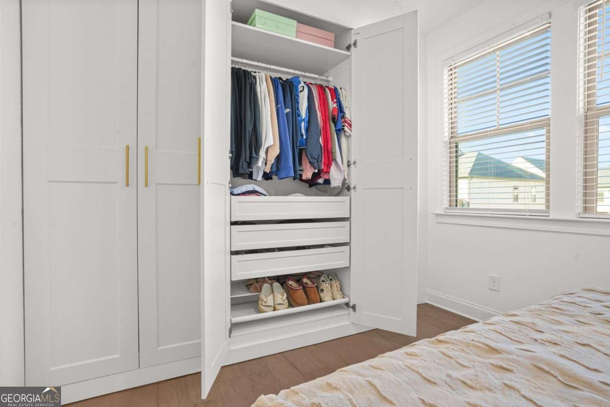 3927 ALLEGRETTO Circle Atlanta - 27