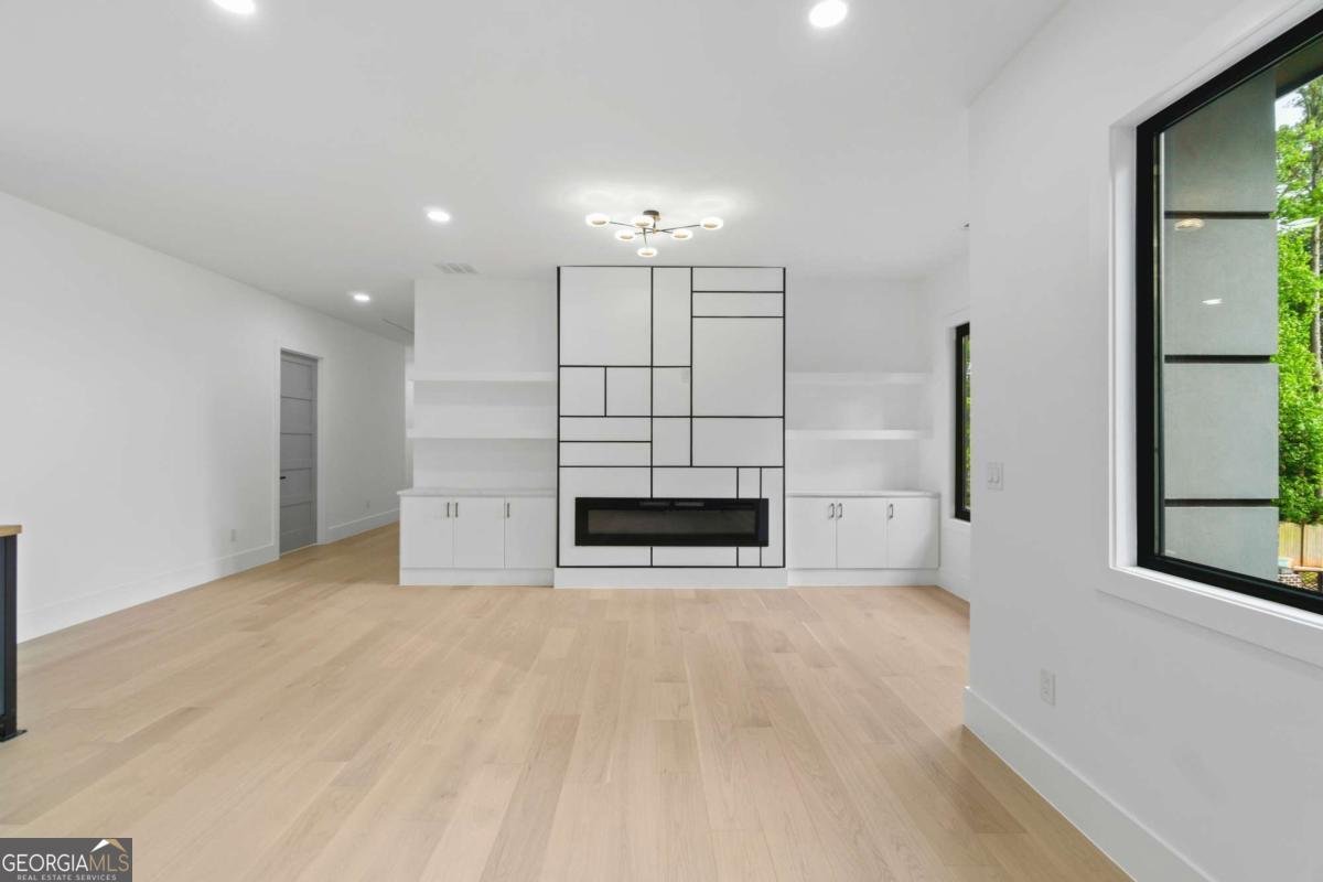 2709 Collins Hill Road Lawrenceville - 27