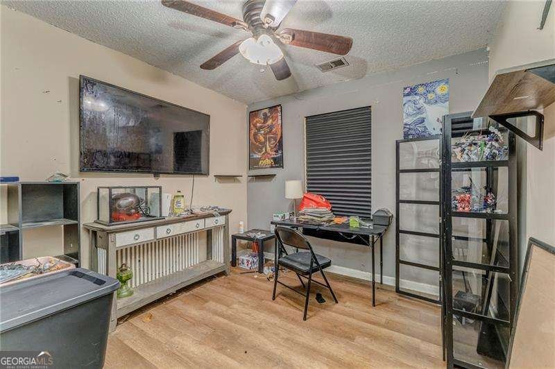 156 DOGWOOD GLEN Drive Aragon - 12