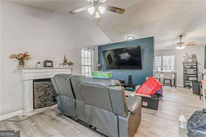 156 DOGWOOD GLEN Drive Aragon - 7