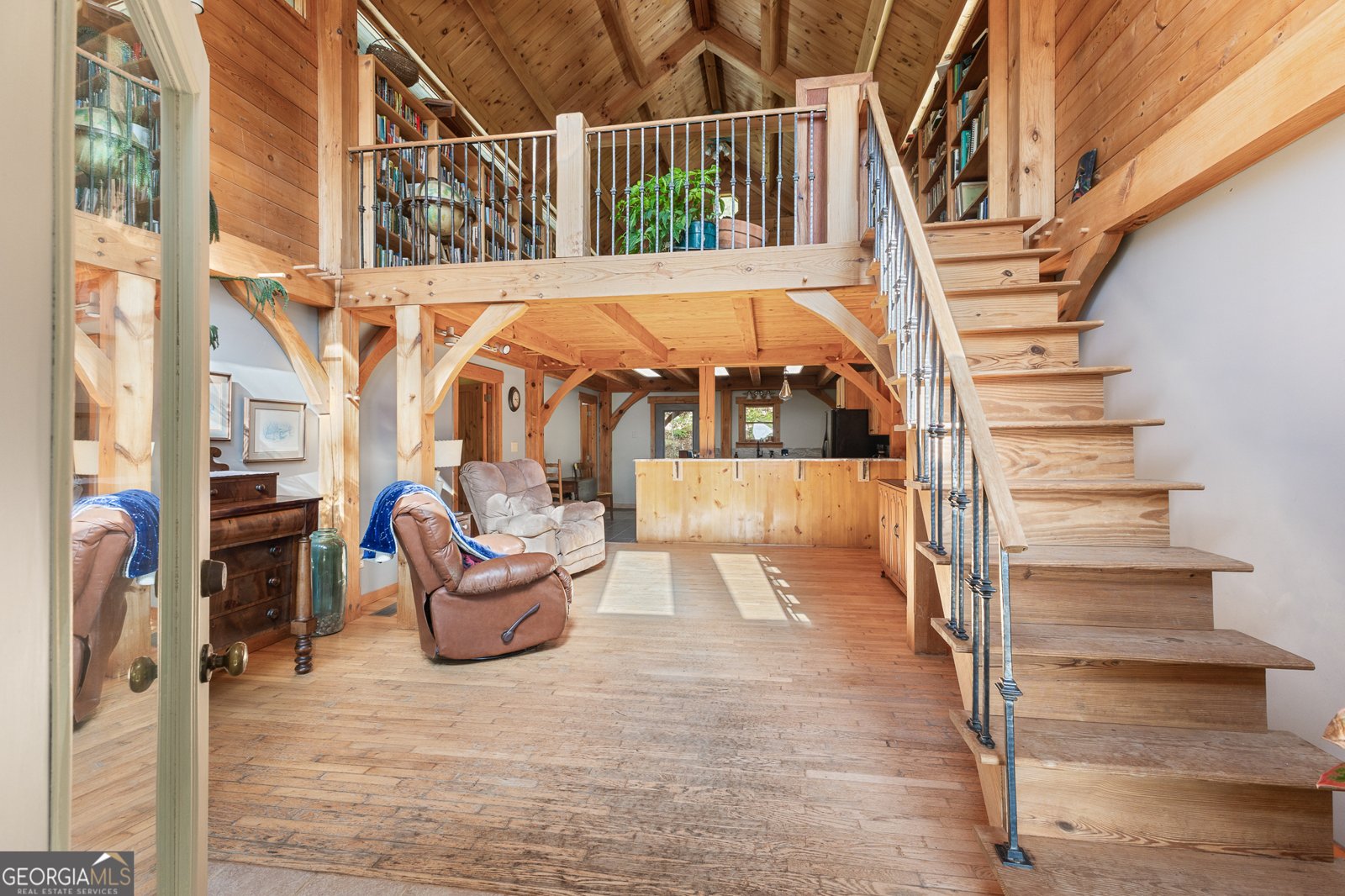 339 Cameron Road Cleveland - 12