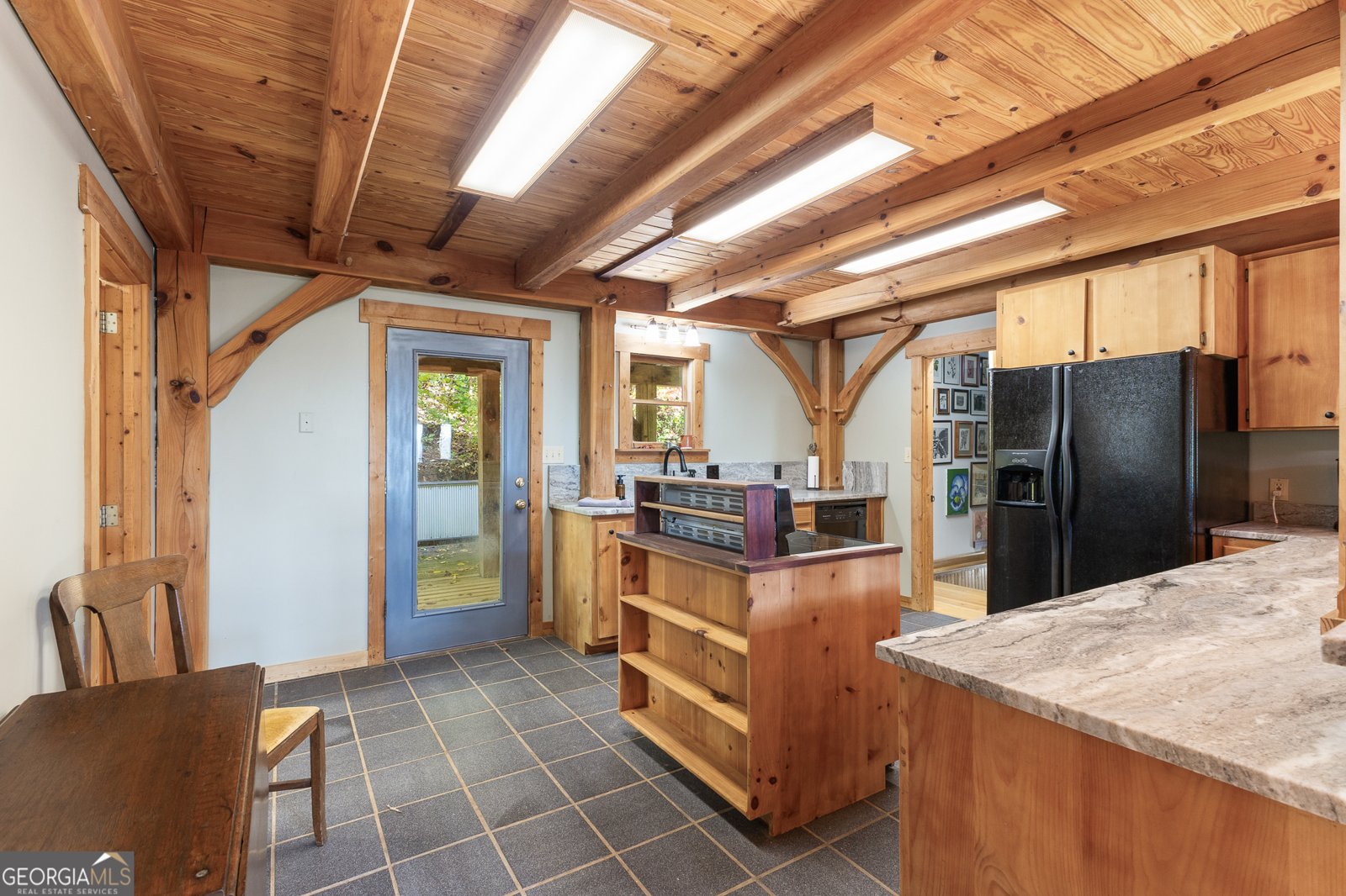 339 Cameron Road Cleveland - 17