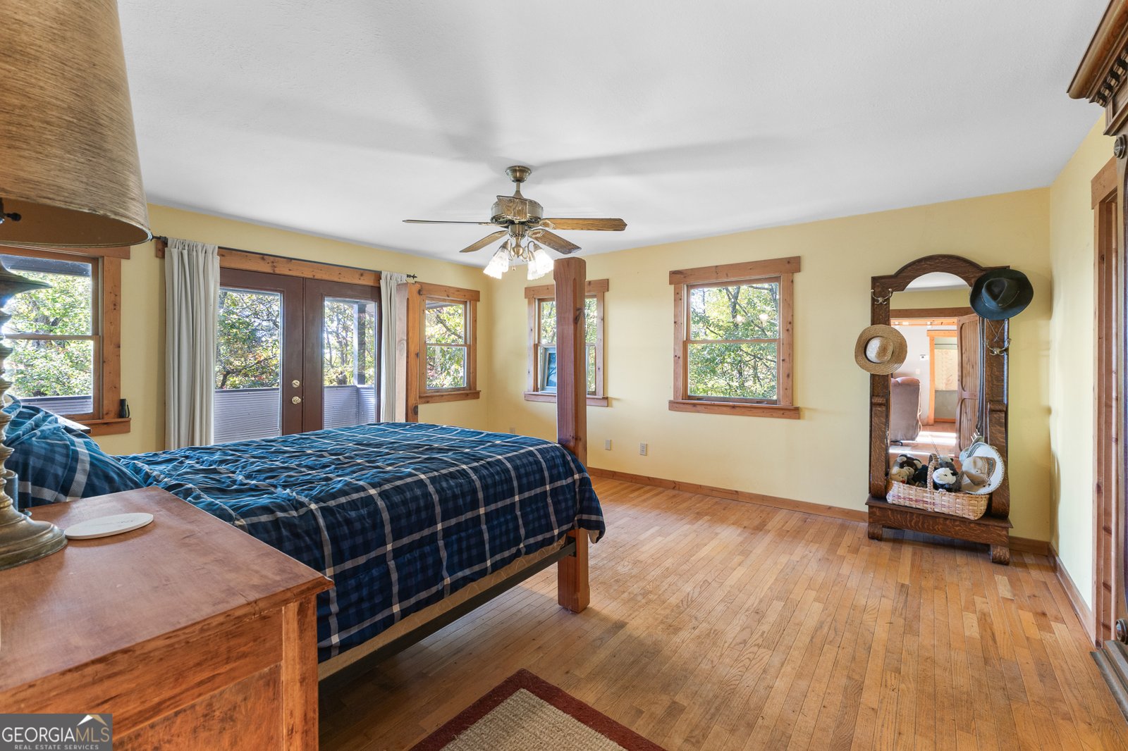 339 Cameron Road Cleveland - 22