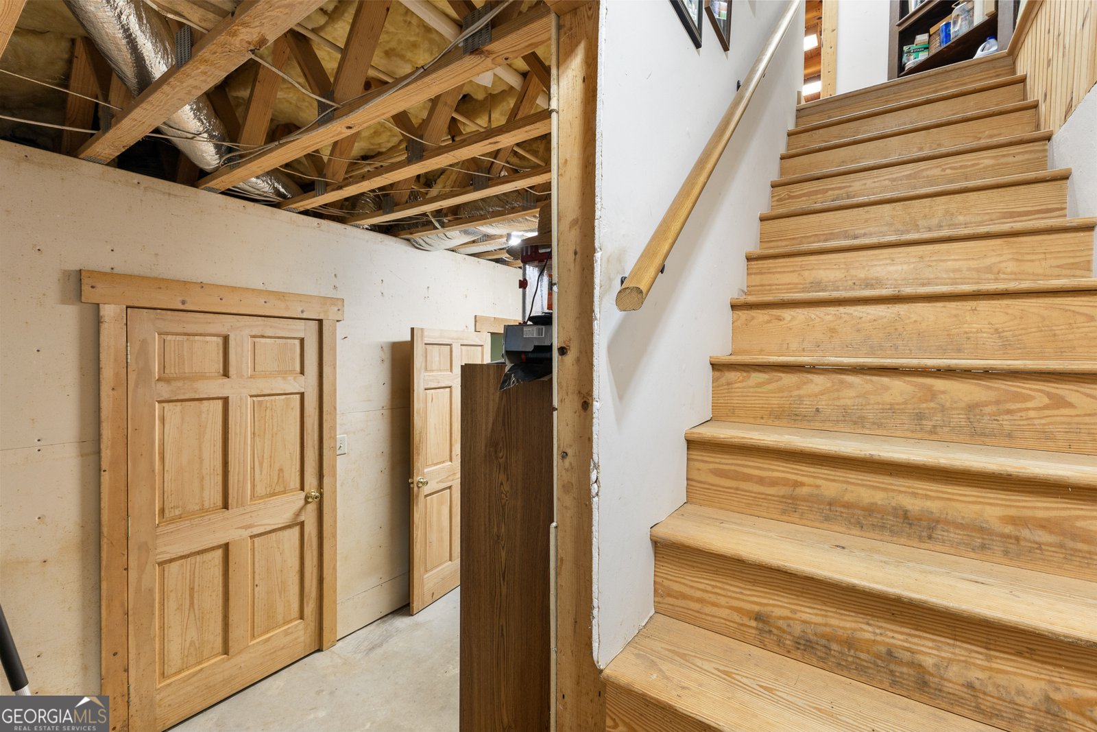 339 Cameron Road Cleveland - 30