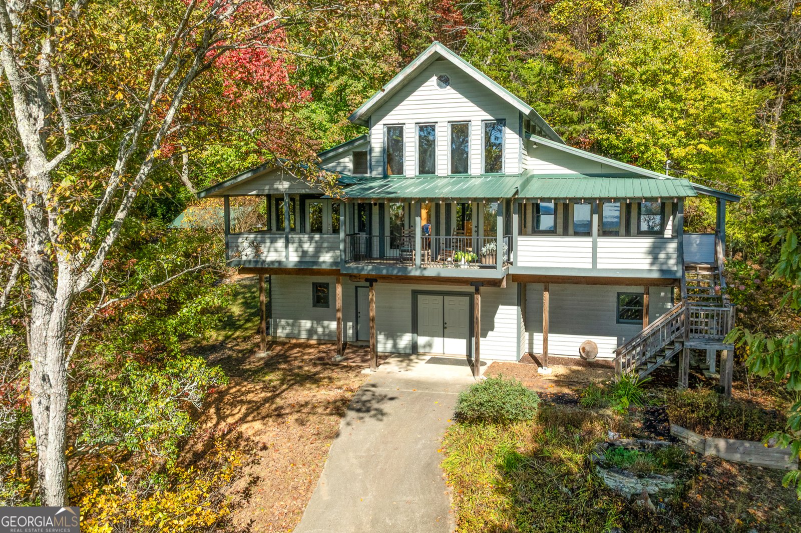 339 Cameron Road Cleveland - 34