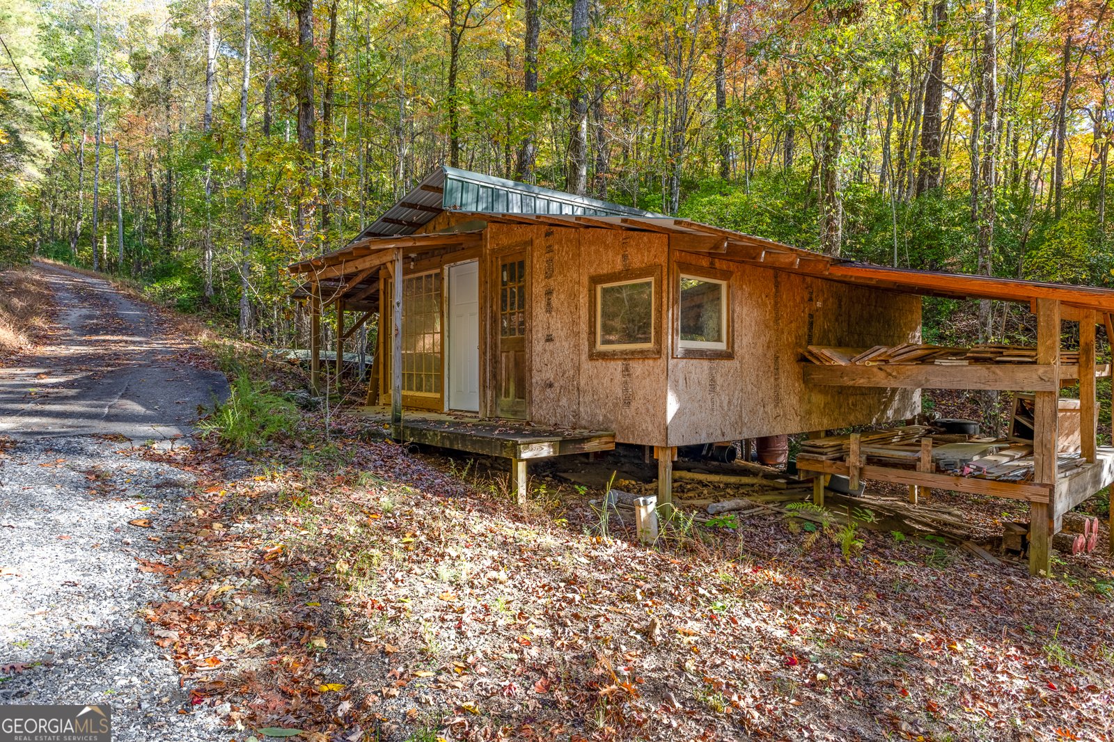 339 Cameron Road Cleveland - 35