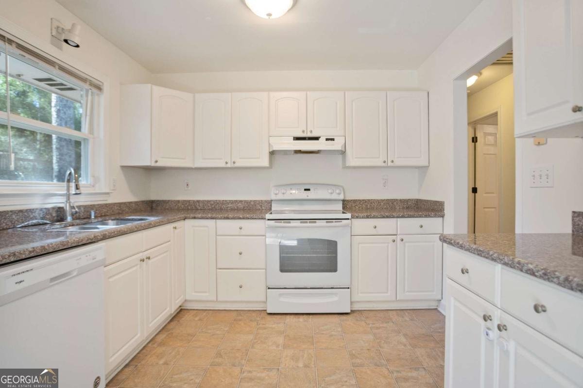 4433 Locksley Road Tucker - 13