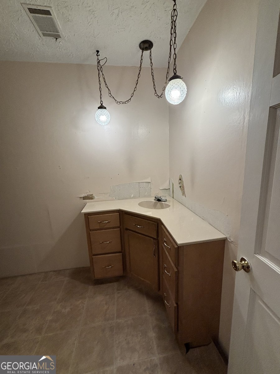 319 Country Club Road Cochran - 36