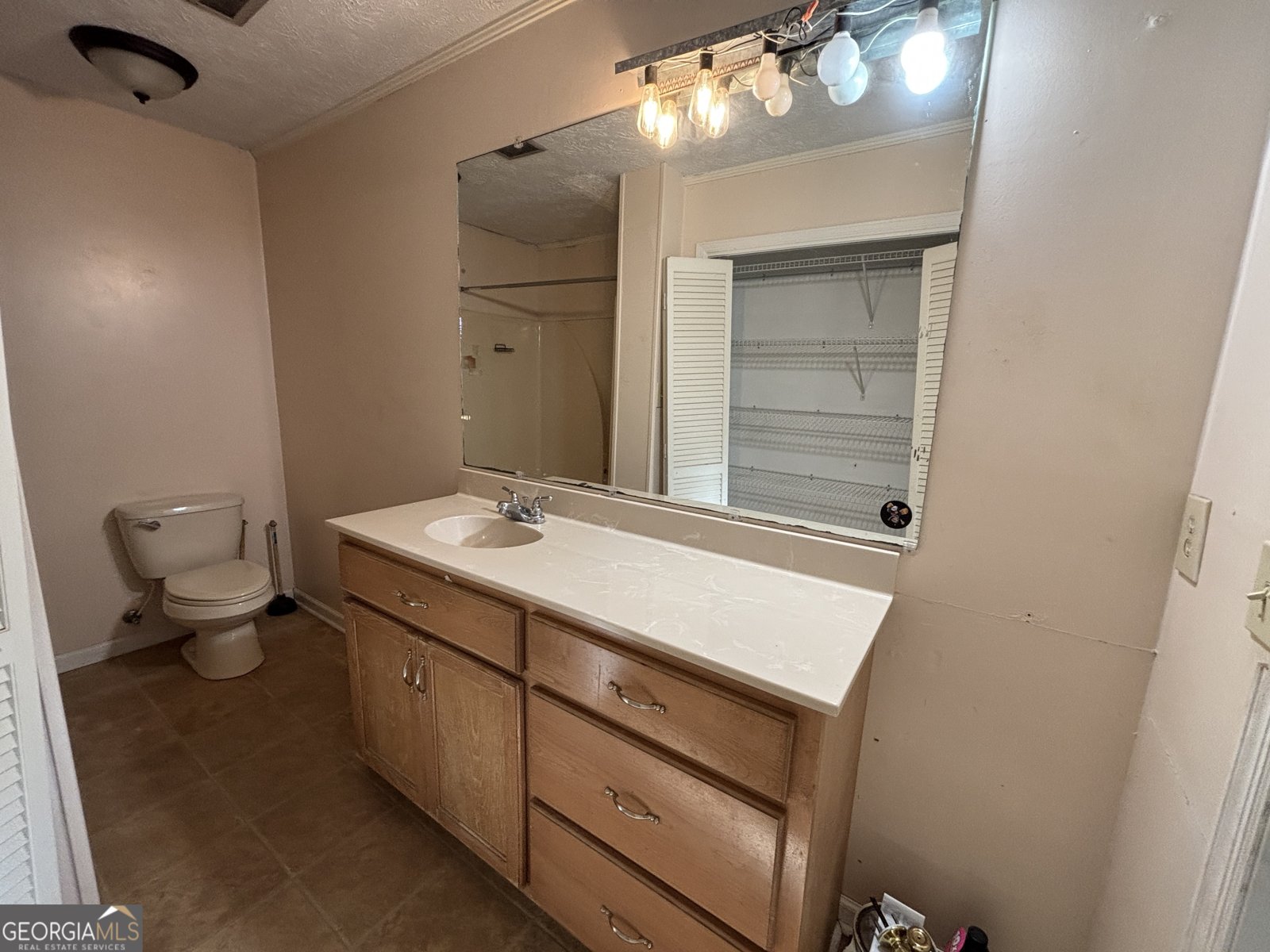 319 Country Club Road Cochran - 43