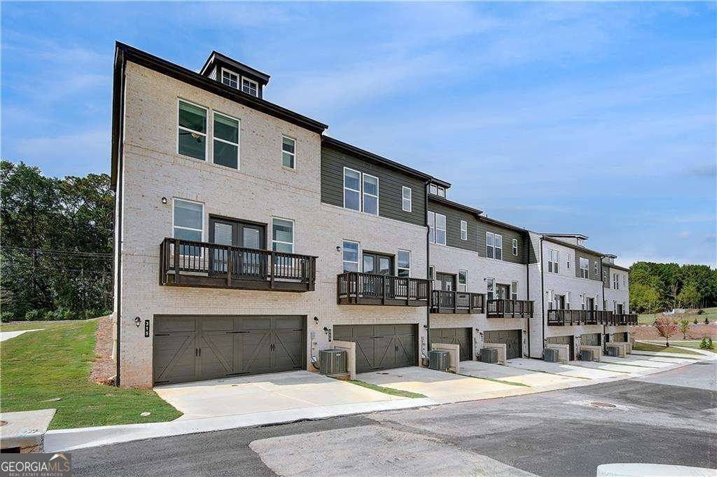 305 Daybreak Lane Newnan - 27