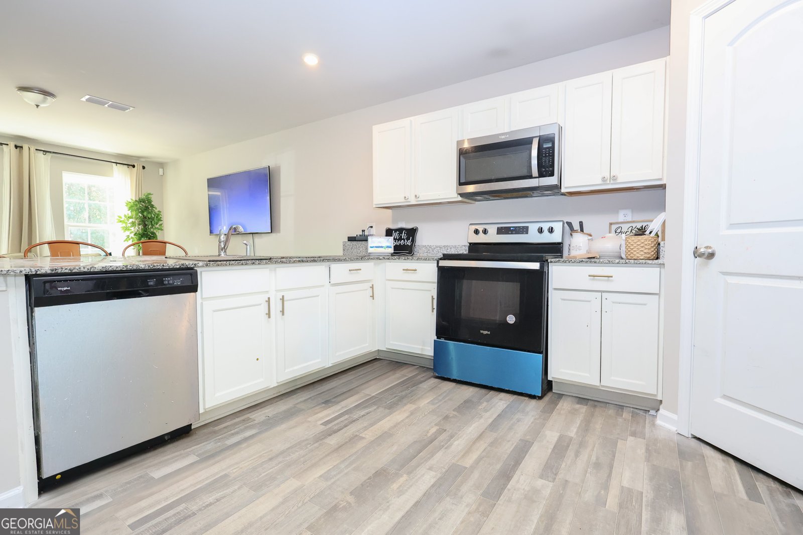 242 York Lane Macon - 4