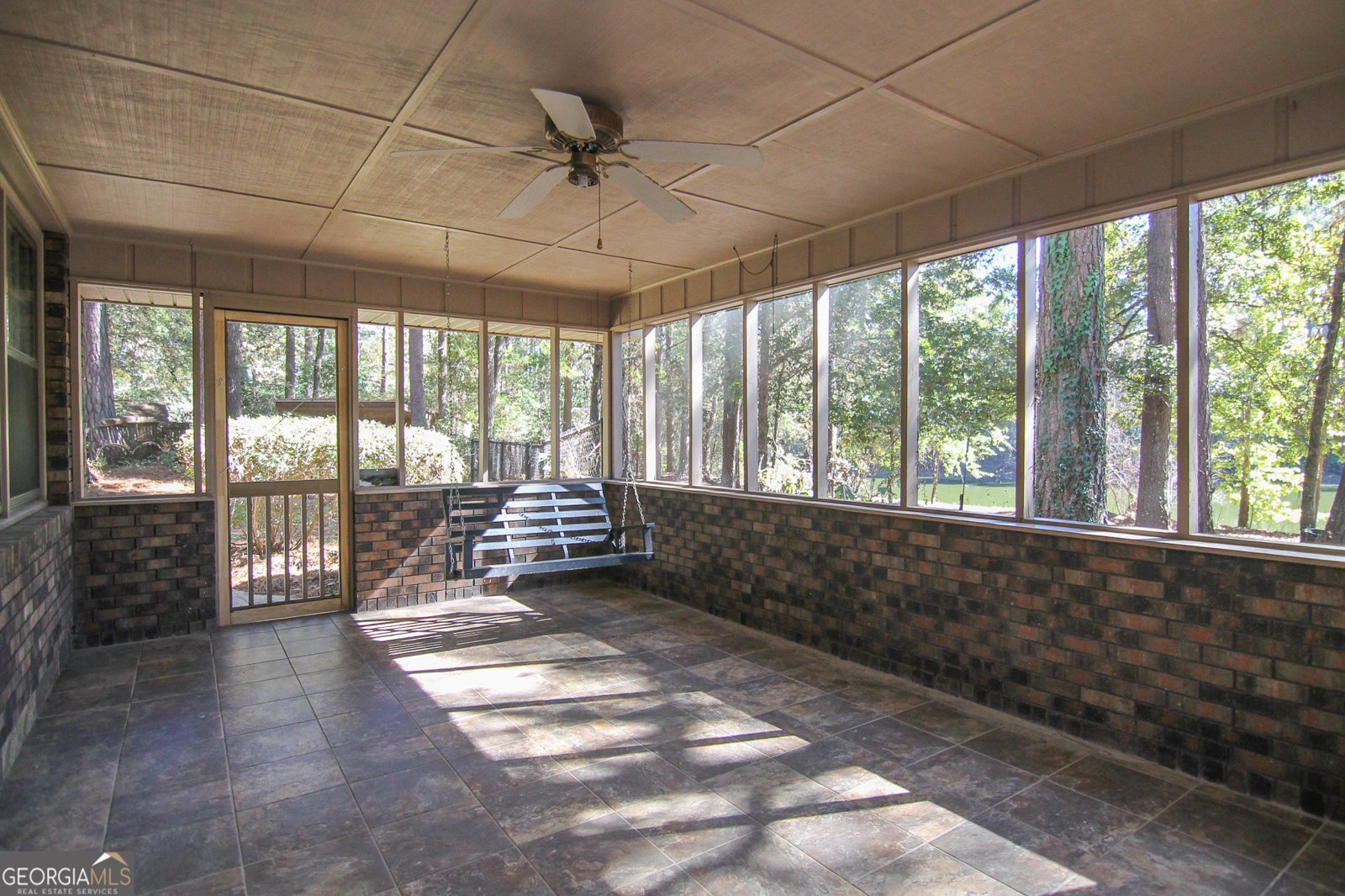 125 Surrey Place Perry - 10