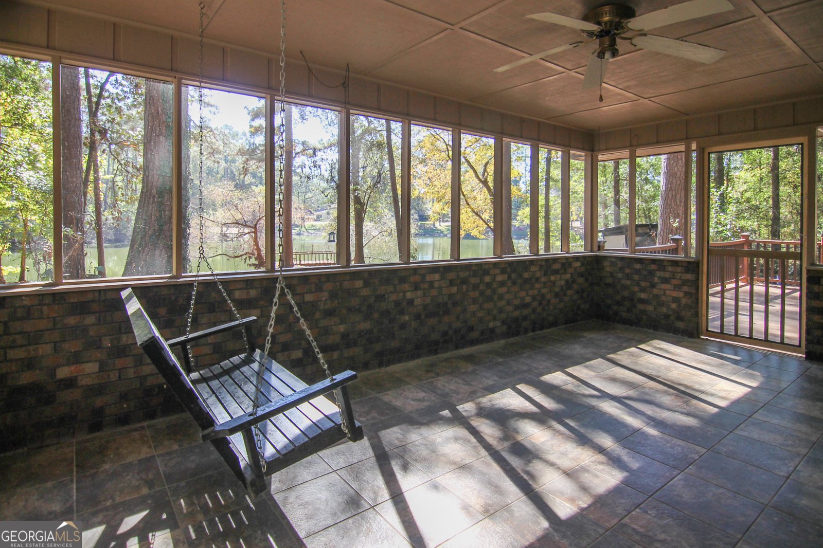 125 Surrey Place Perry - 11