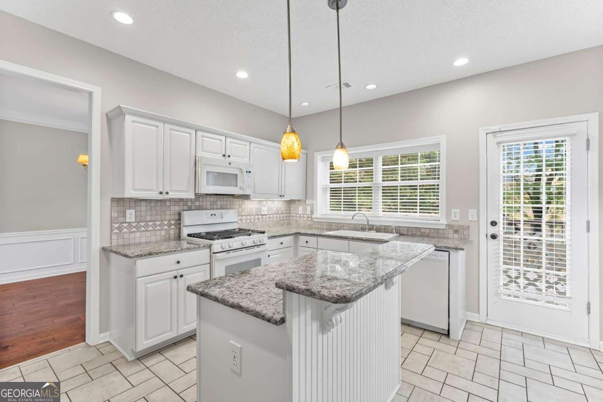 3715 Lakeheath Drive Cumming - 14