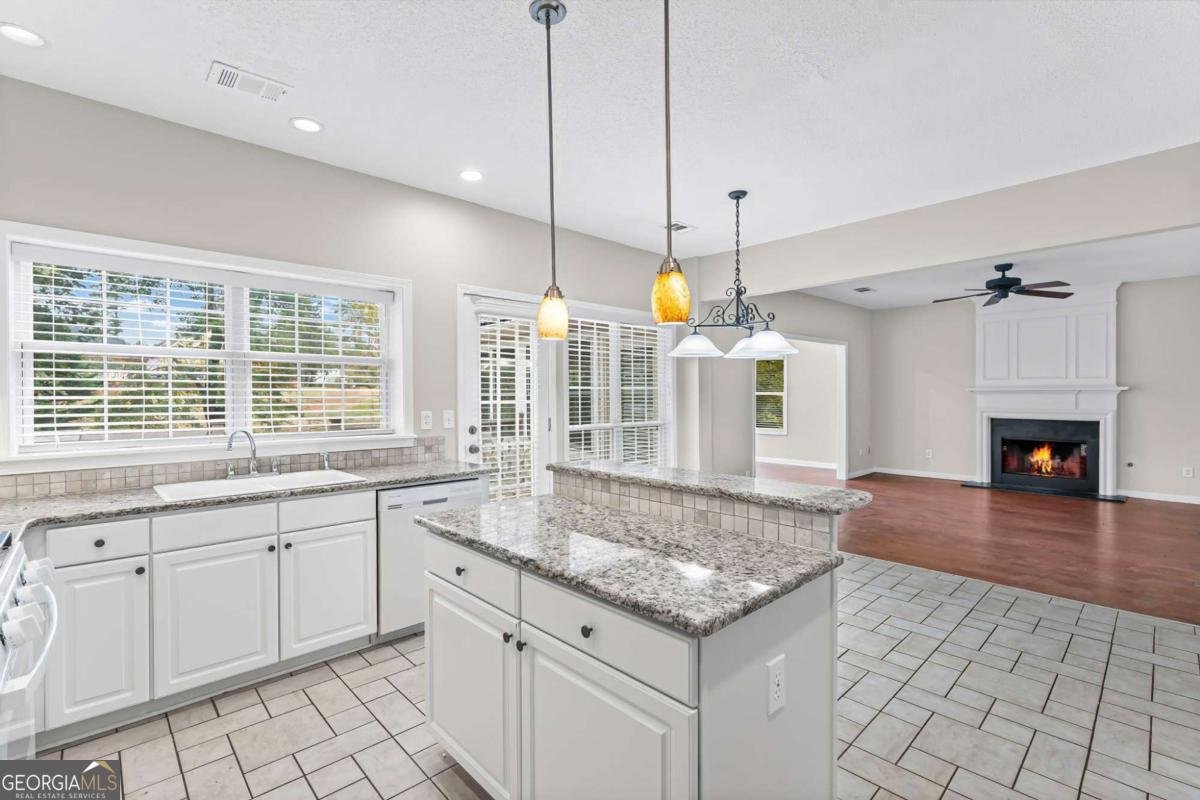 3715 Lakeheath Drive Cumming - 15