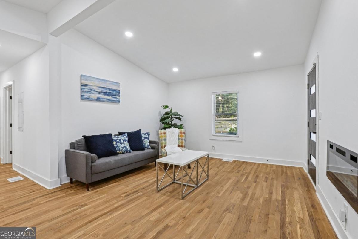 858 Hall Street Atlanta - 5