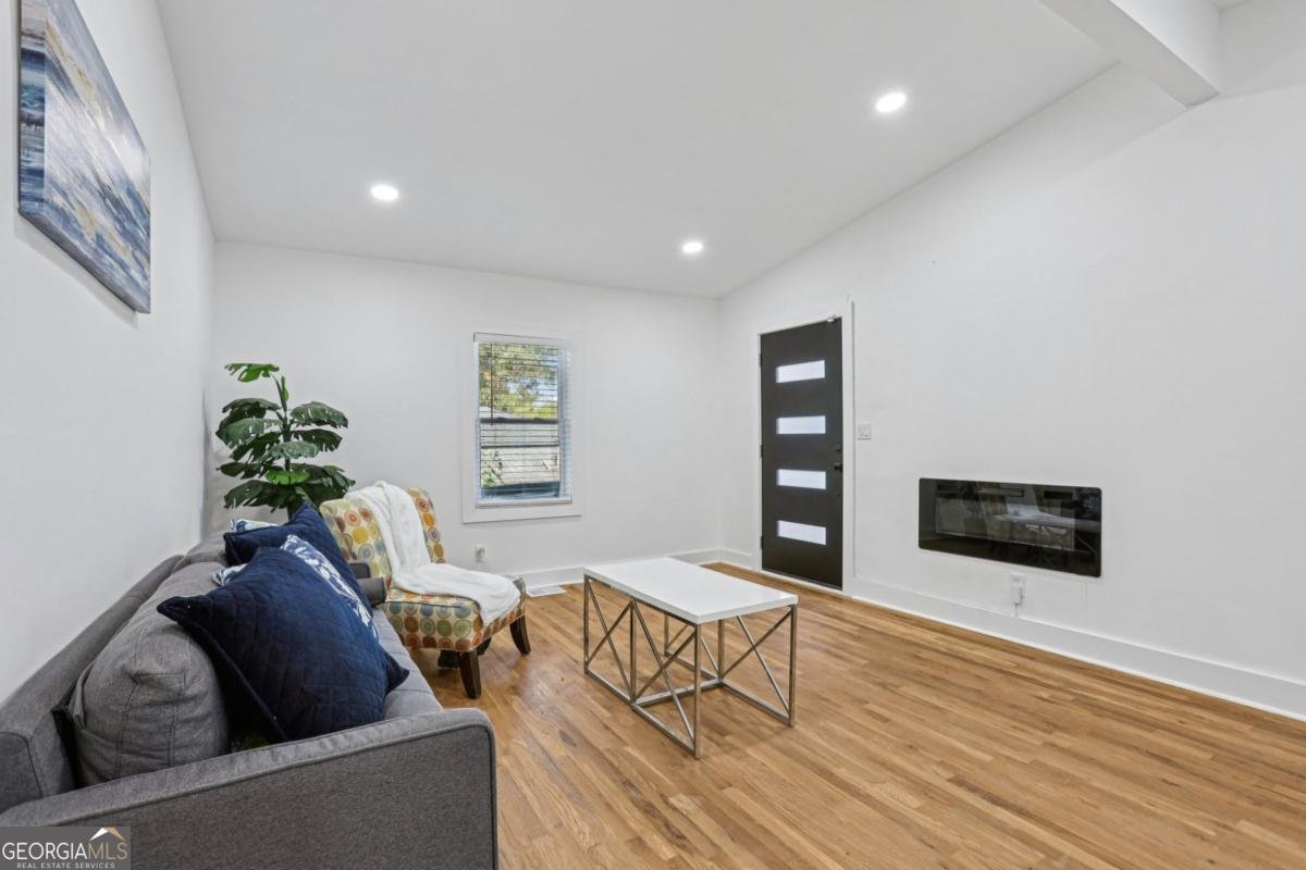 858 Hall Street Atlanta - 6