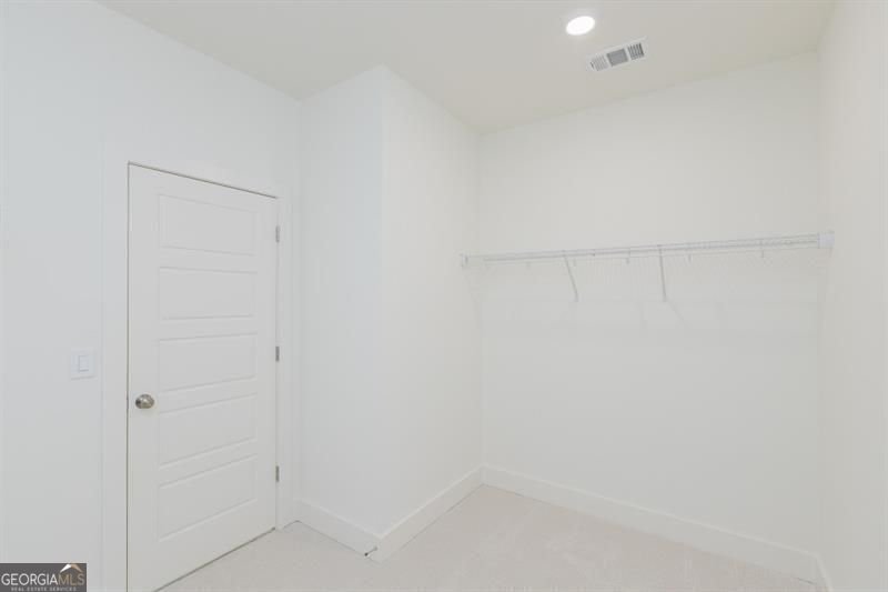 8345 Beryl Overlook Drive Gainesville - 33