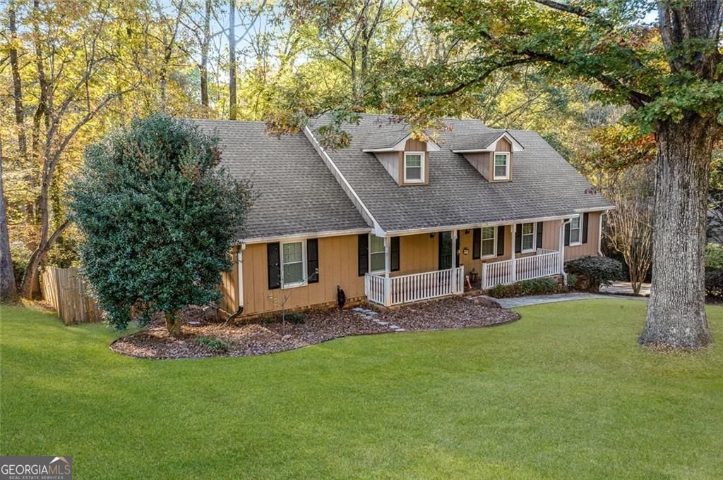 445 Bruce Way Lilburn - 1