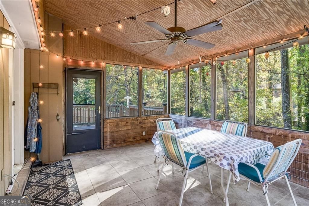 445 Bruce Way Lilburn - 21