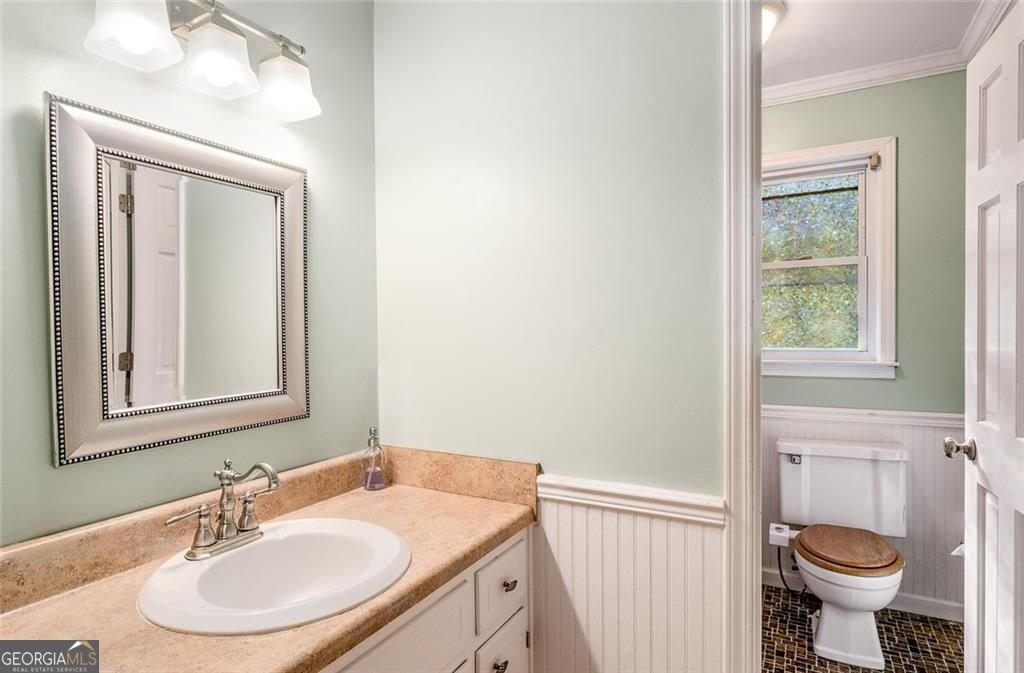 445 Bruce Way Lilburn - 26