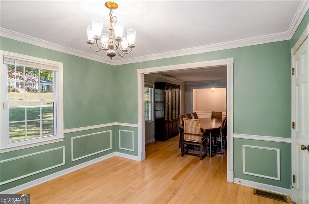 445 Bruce Way Lilburn - 8