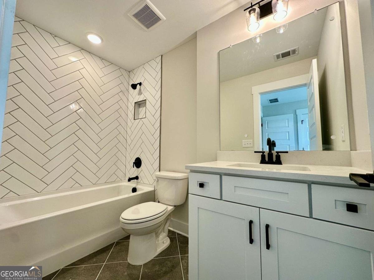 225 Coffee Lane Hoschton - 30