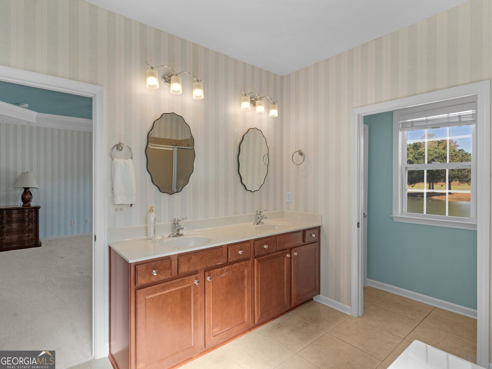 425 Beacon Court Griffin - 41