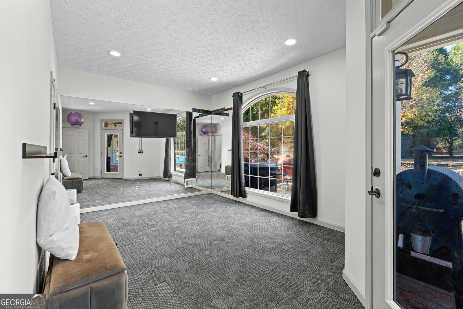 155 Youngs Circle Fayetteville - 52