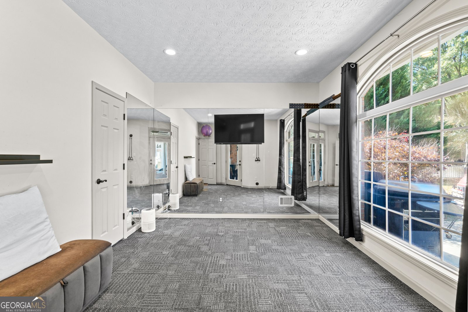 155 Youngs Circle Fayetteville - 53