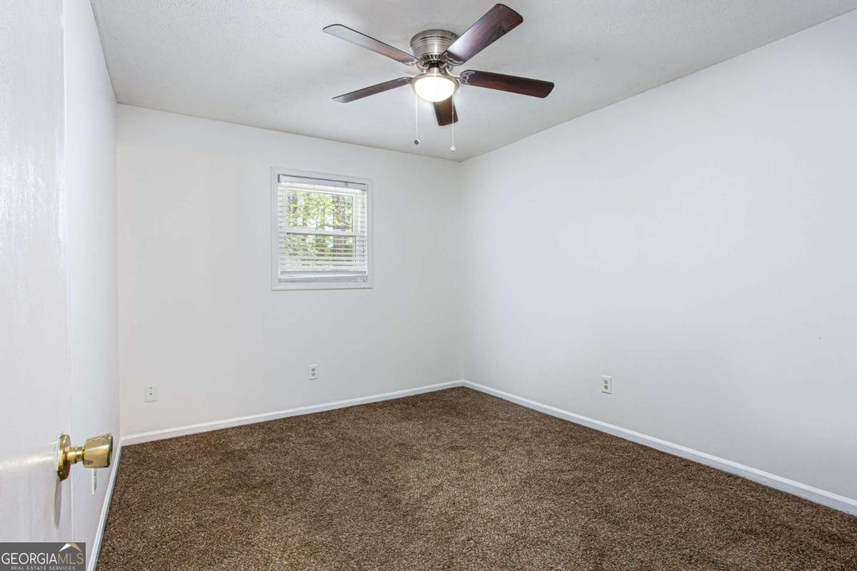 954 Camp Creek Drive Lilburn - 14